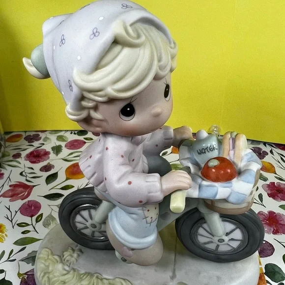 🛑SOLD🛑 PRECIOUS MOMENTS “The Road To A Friend Is Never Long” Figurine C0024 - Picture 7 of 17